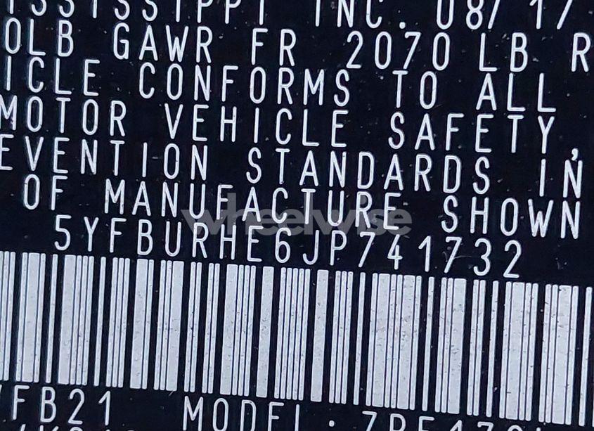 Photo 9 of 2018 Toyota Corolla LE (VIN 5YFBURHE6JP741732)