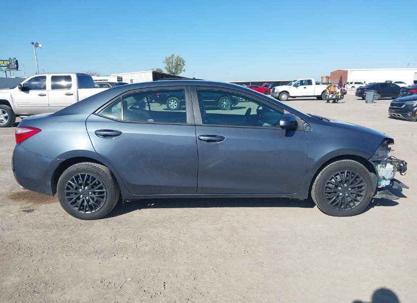 Photo 14 of 2018 Toyota Corolla LE (VIN 5YFBURHE6JP765013)
