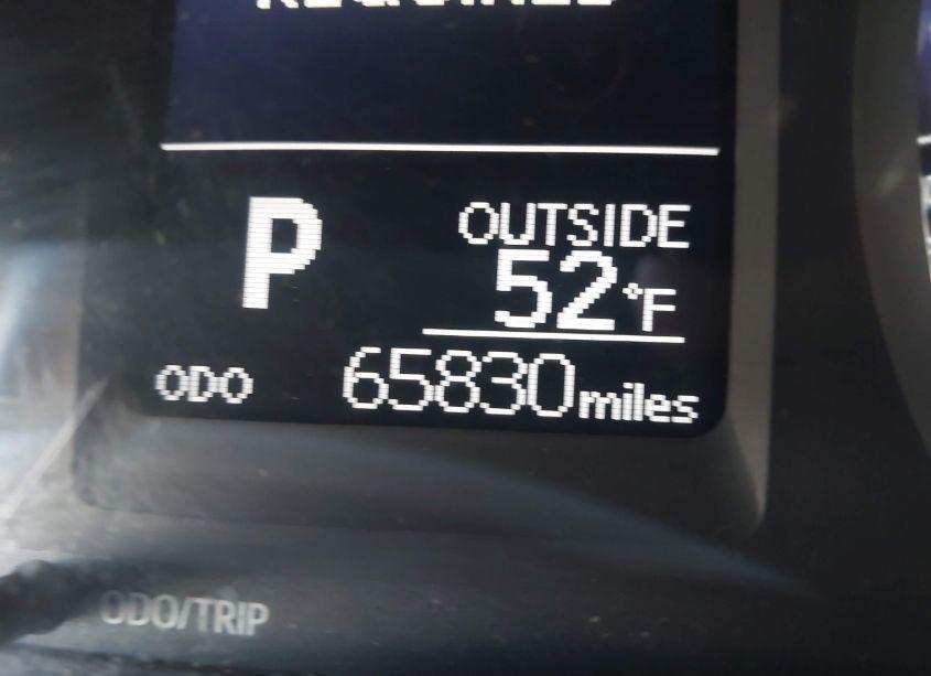 Photo 16 of 2018 Toyota Corolla LE (VIN 5YFBURHE6JP765013)