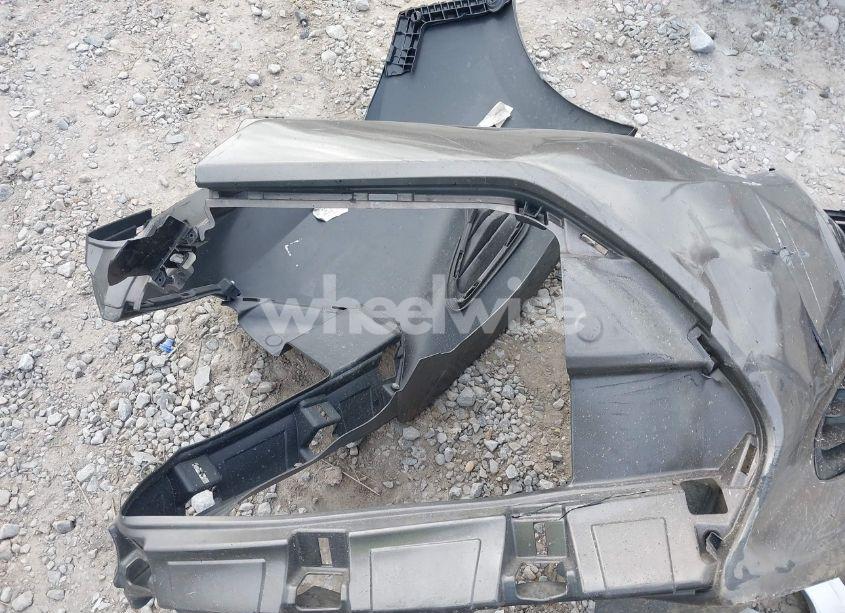 Photo 19 of 2018 Toyota Corolla LE (VIN 5YFBURHE6JP777209)