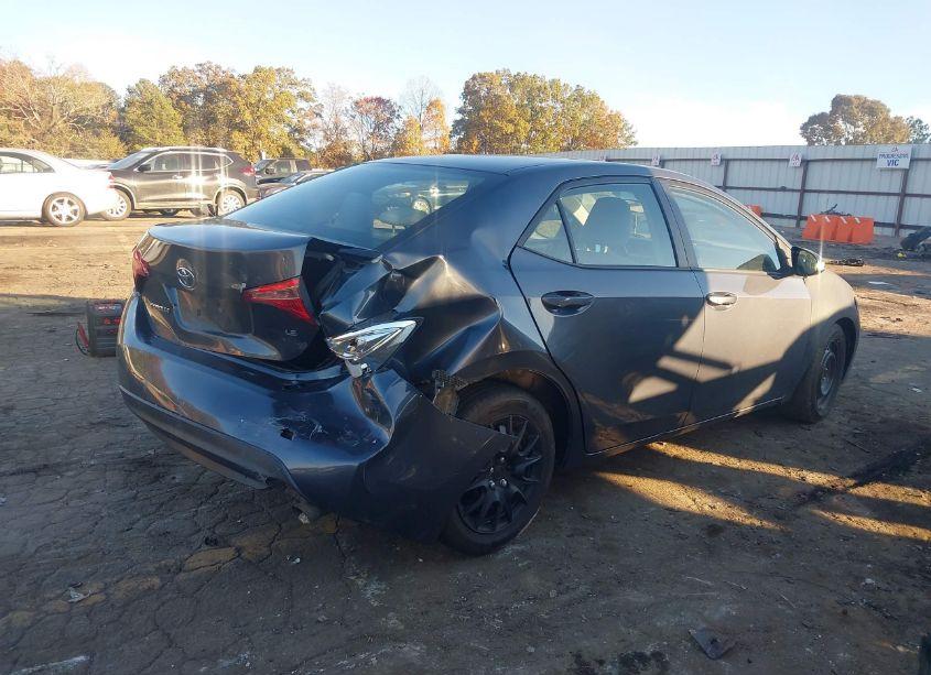 Photo 4 of 2018 Toyota Corolla LE (VIN 5YFBURHE6JP780952)