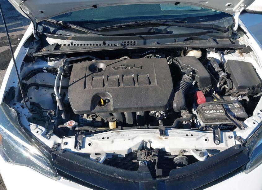 Photo 10 of 2018 Toyota Corolla LE (VIN 5YFBURHE6JP783379)