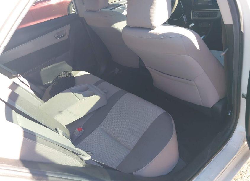 Photo 8 of 2018 Toyota Corolla LE (VIN 5YFBURHE6JP783379)