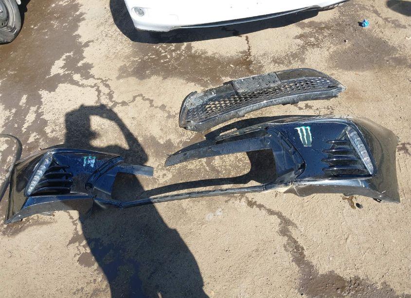 Photo 12 of 2018 Toyota Corolla SE (VIN 5YFBURHE6JP784192)