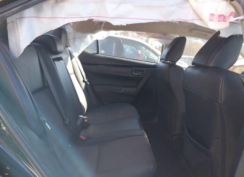 Photo 8 of 2018 Toyota Corolla SE (VIN 5YFBURHE6JP784192)