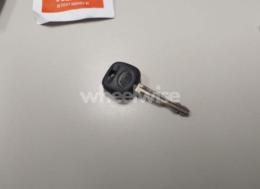 Photo 11 of 2018 Toyota Corolla SE (VIN 5YFBURHE6JP796522)