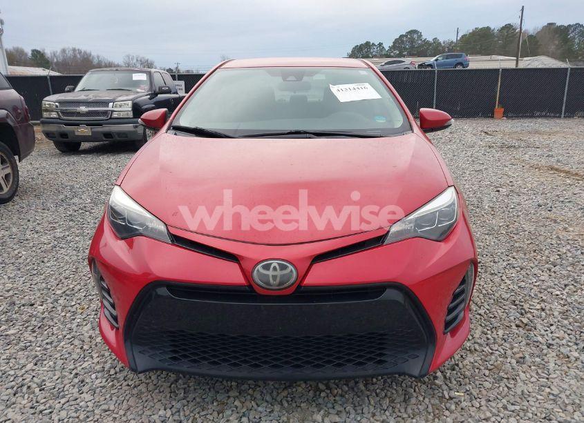 Photo 12 of 2018 Toyota Corolla SE (VIN 5YFBURHE6JP796522)