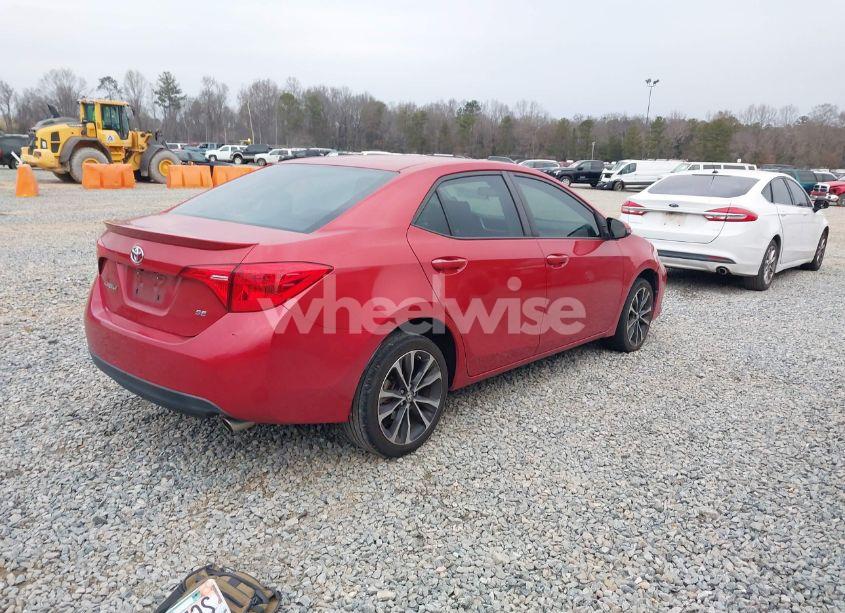 Photo 4 of 2018 Toyota Corolla SE (VIN 5YFBURHE6JP796522)