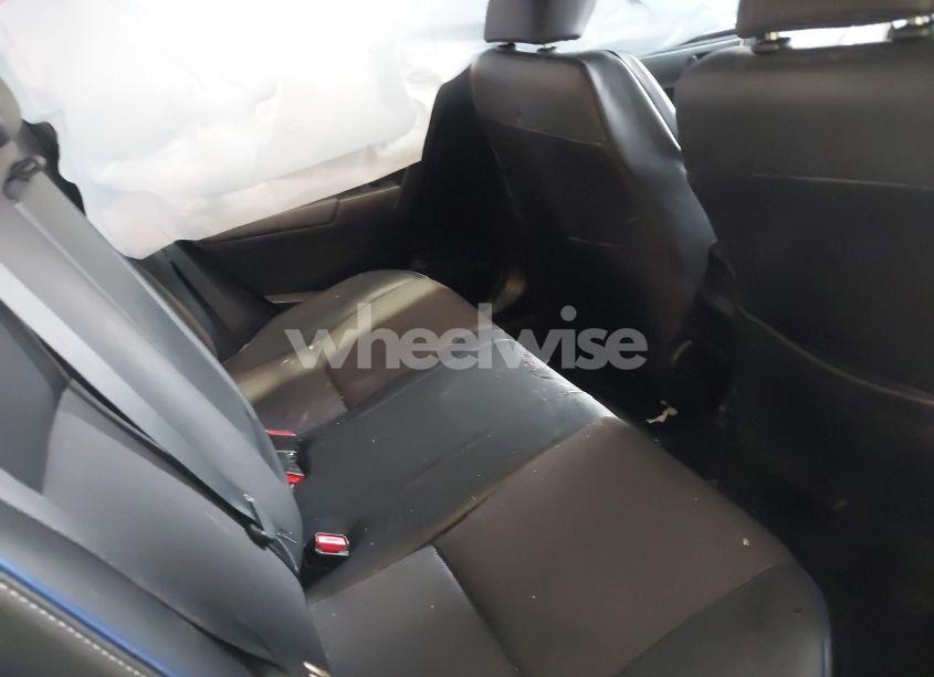 Photo 8 of 2018 Toyota Corolla SE (VIN 5YFBURHE6JP800844)