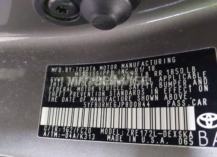 Photo 9 of 2018 Toyota Corolla SE (VIN 5YFBURHE6JP800844)