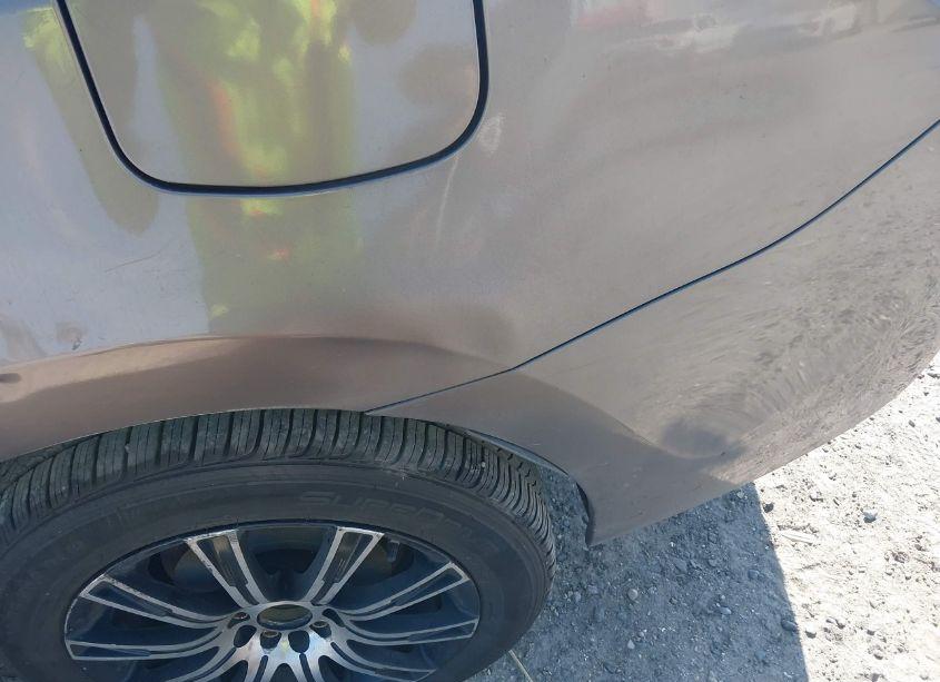 Photo 11 of 2018 Toyota Corolla LE (VIN 5YFBURHE6JP829356)