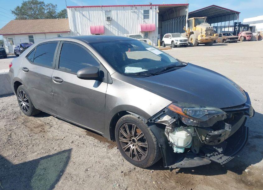 Photo 18 of 2018 Toyota Corolla LE (VIN 5YFBURHE6JP829356)