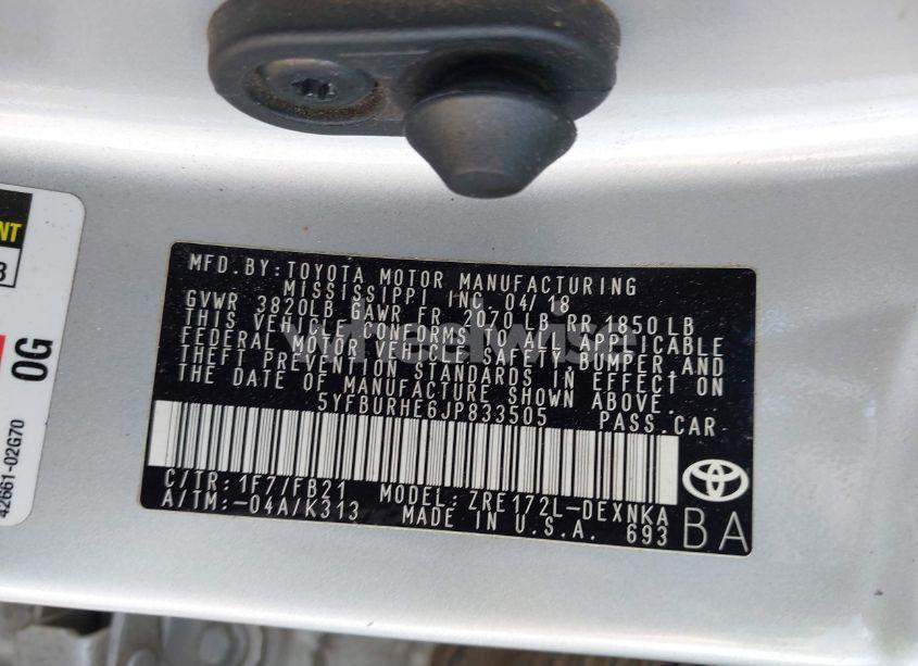 Photo 9 of 2018 Toyota Corolla LE (VIN 5YFBURHE6JP833505)