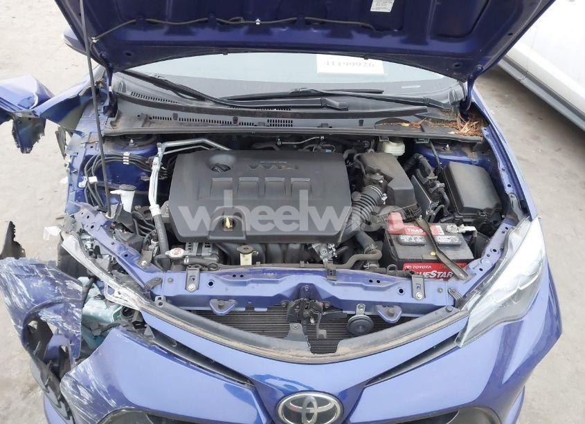 Photo 10 of 2018 Toyota Corolla SE (VIN 5YFBURHE6JP834198)