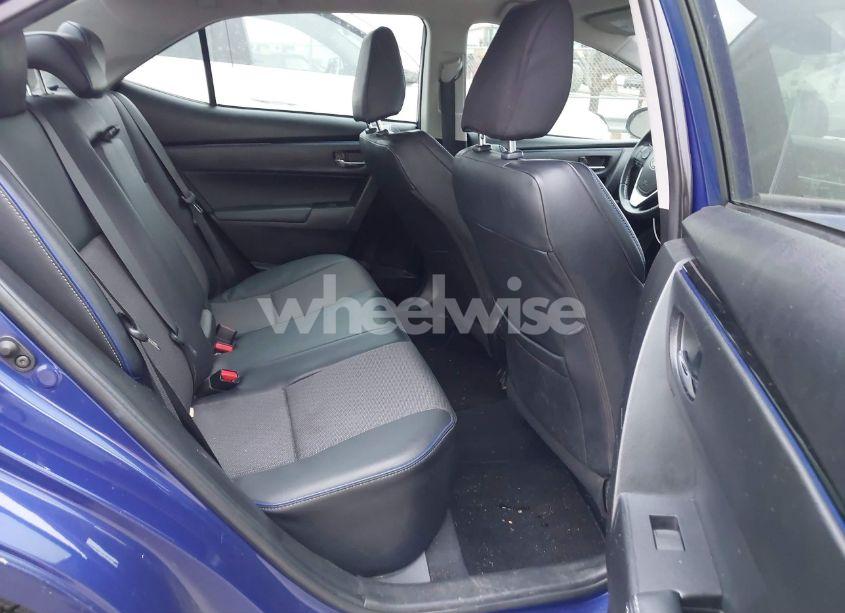 Photo 8 of 2018 Toyota Corolla SE (VIN 5YFBURHE6JP834198)