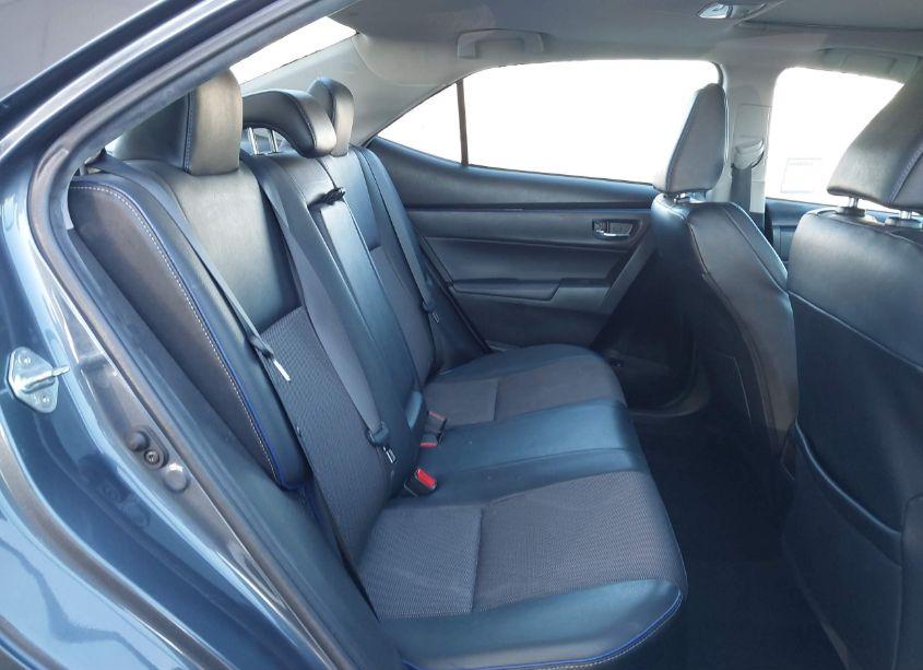 Photo 8 of 2018 Toyota Corolla L/LE/XLE/SE/XSE (VIN 5YFBURHE6JP836906)