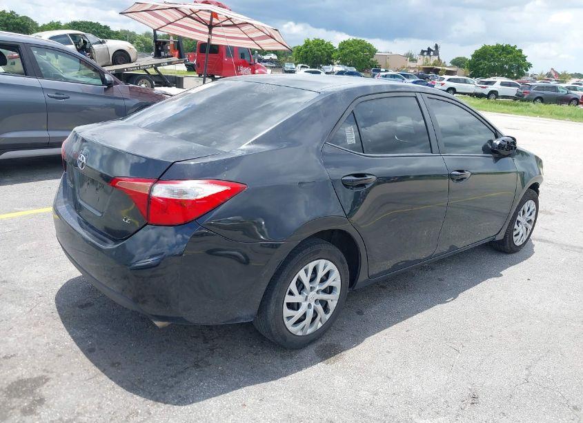Photo 4 of 2018 Toyota Corolla LE (VIN 5YFBURHE6JP848201)