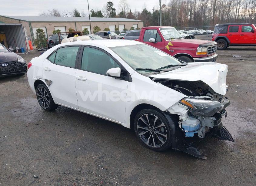 2019 Toyota Corolla SE (VIN 5YFBURHE6KP859751) main photo
