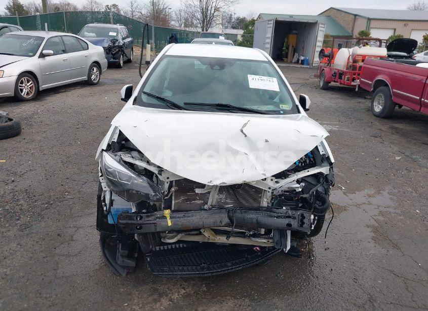 Photo 12 of 2019 Toyota Corolla SE (VIN 5YFBURHE6KP859751)