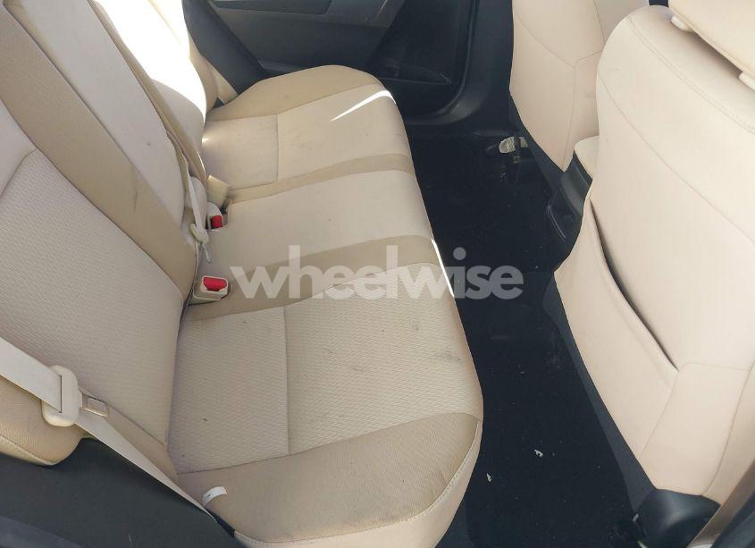 Photo 8 of 2019 Toyota Corolla LE (VIN 5YFBURHE6KP866862)