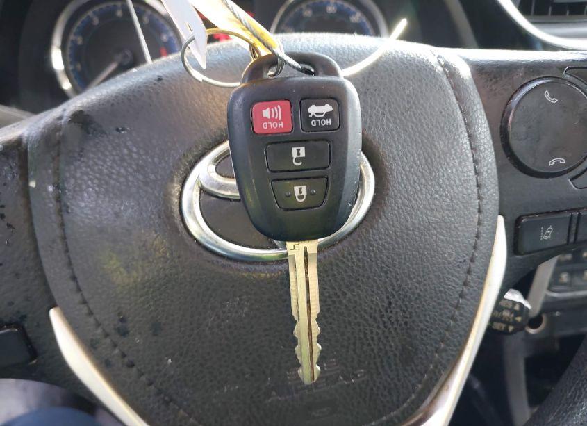 Photo 11 of 2019 Toyota Corolla LE (VIN 5YFBURHE6KP868174)