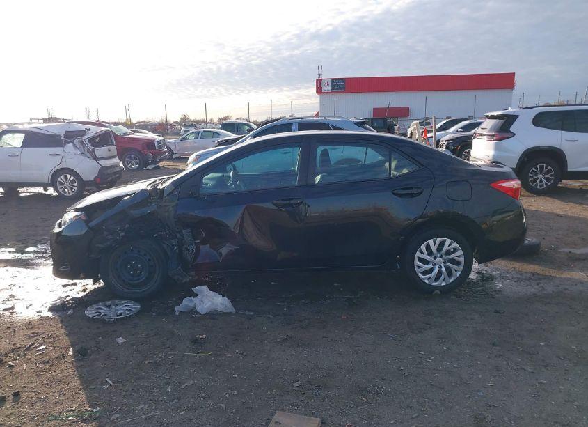Photo 14 of 2019 Toyota Corolla LE (VIN 5YFBURHE6KP868174)