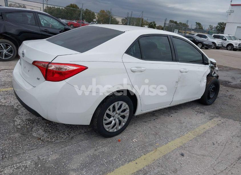 Photo 4 of 2019 Toyota Corolla LE (VIN 5YFBURHE6KP868627)
