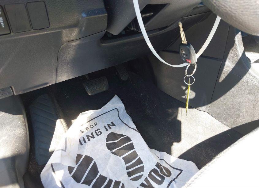 Photo 11 of 2019 Toyota Corolla LE (VIN 5YFBURHE6KP871690)