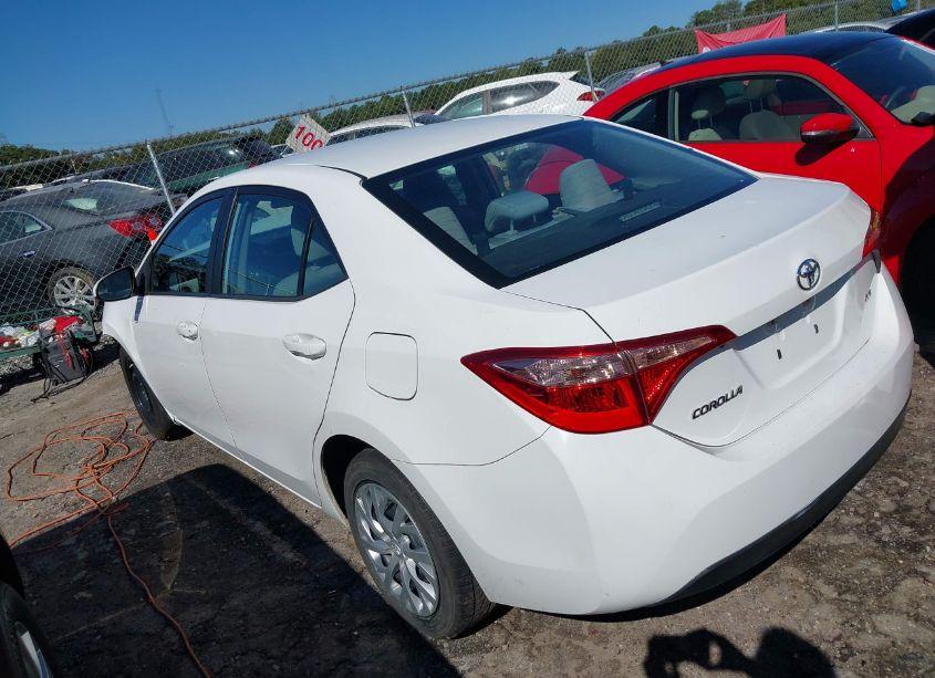 Photo 3 of 2019 Toyota Corolla LE (VIN 5YFBURHE6KP871690)