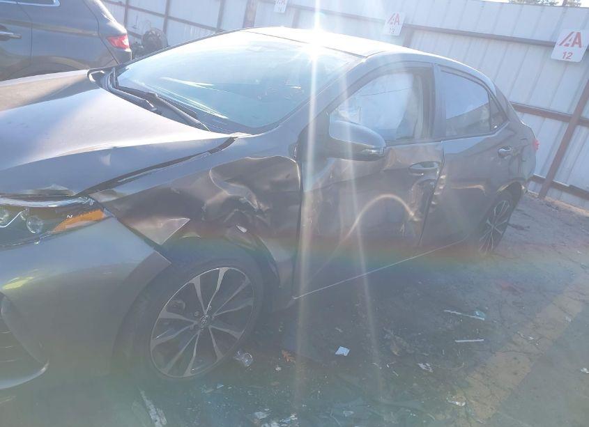 Photo 6 of 2019 Toyota Corolla SE (VIN 5YFBURHE6KP873133)