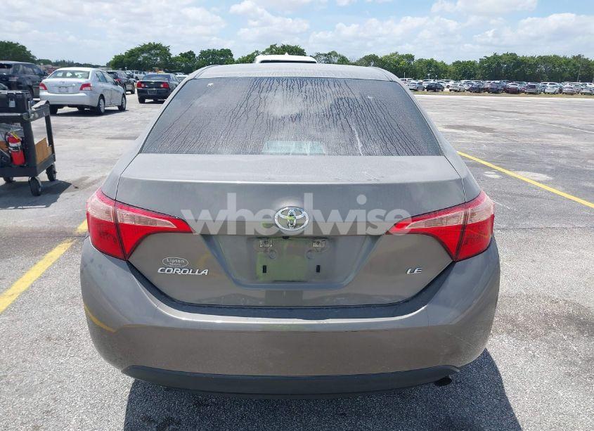 Photo 16 of 2019 Toyota Corolla LE (VIN 5YFBURHE6KP876601)