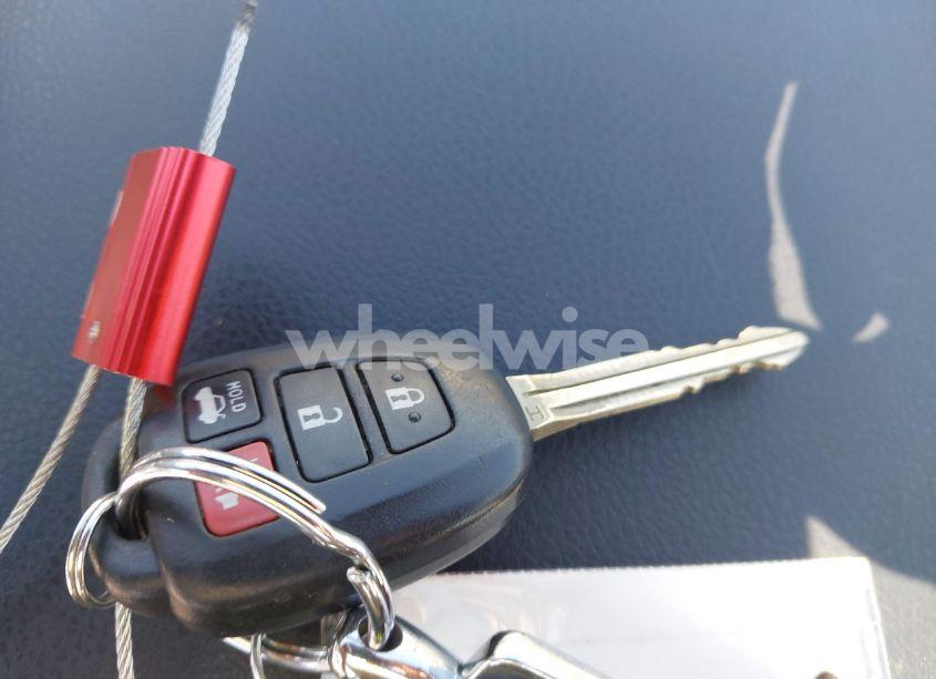 Photo 11 of 2019 Toyota Corolla SE (VIN 5YFBURHE6KP889249)