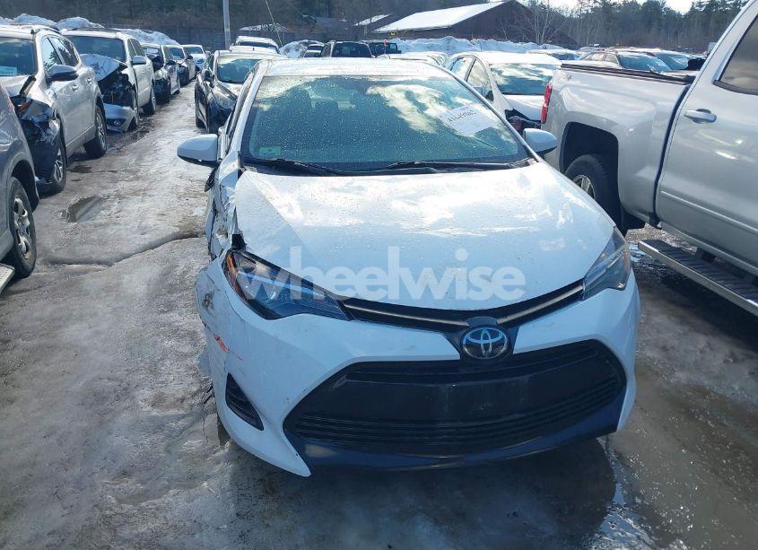 Photo 12 of 2019 Toyota Corolla LE (VIN 5YFBURHE6KP894922)