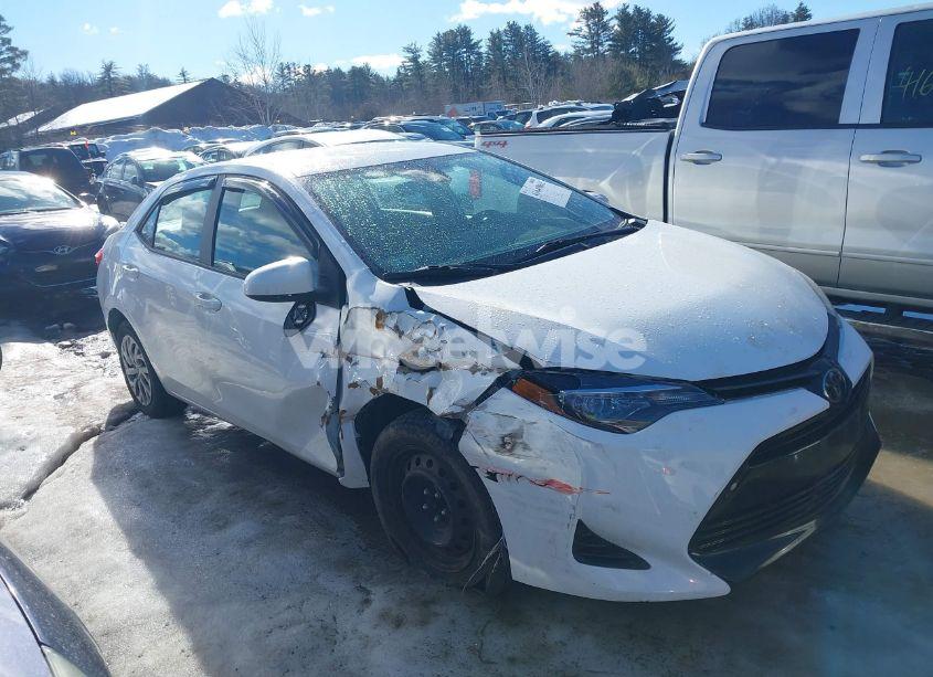 Photo 13 of 2019 Toyota Corolla LE (VIN 5YFBURHE6KP894922)