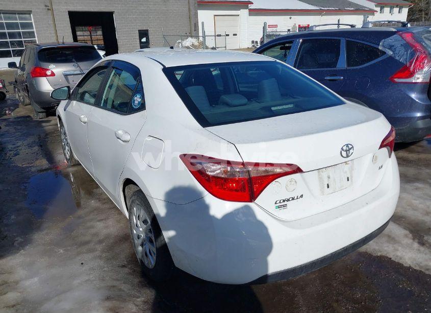 Photo 14 of 2019 Toyota Corolla LE (VIN 5YFBURHE6KP894922)