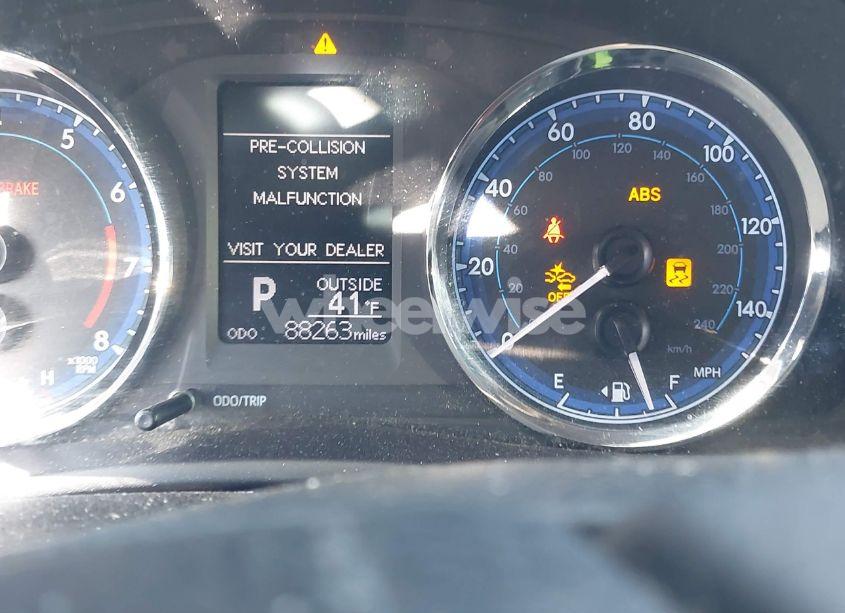 Photo 15 of 2019 Toyota Corolla LE (VIN 5YFBURHE6KP894922)