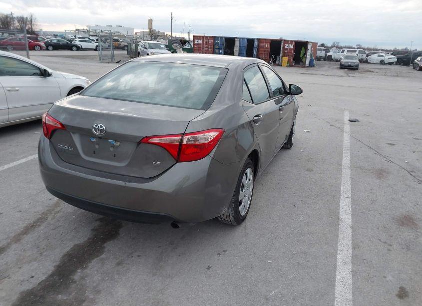 Photo 4 of 2019 Toyota Corolla LE (VIN 5YFBURHE6KP900153)