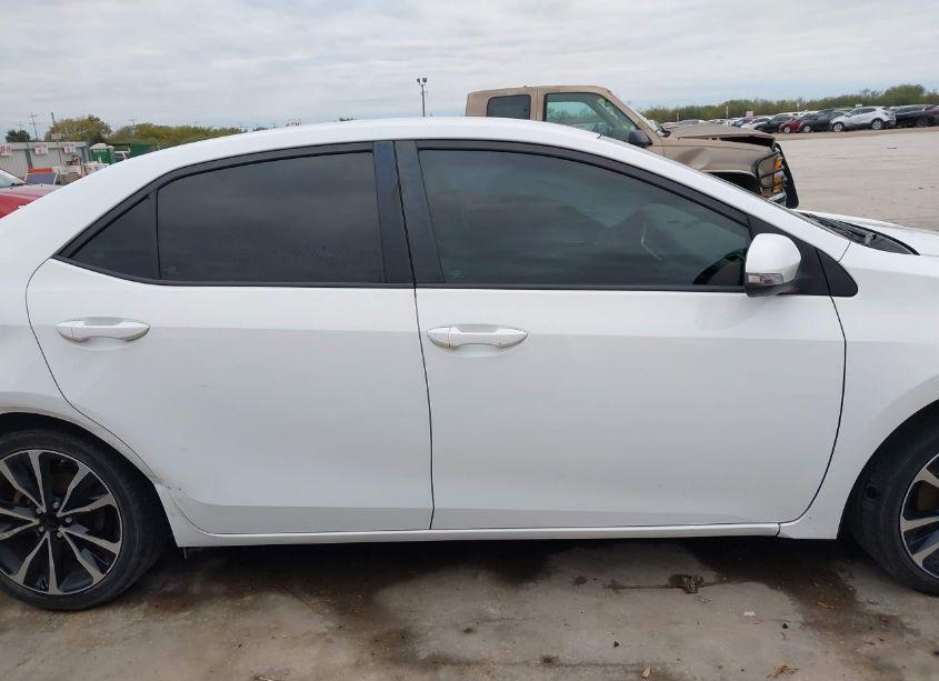 Photo 13 of 2019 Toyota Corolla SE (VIN 5YFBURHE6KP900881)