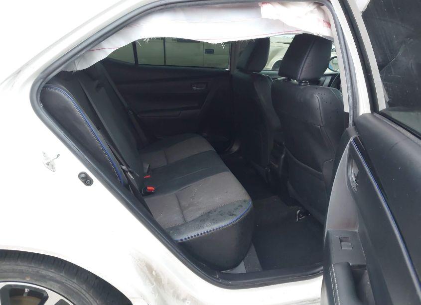 Photo 8 of 2019 Toyota Corolla SE (VIN 5YFBURHE6KP900881)