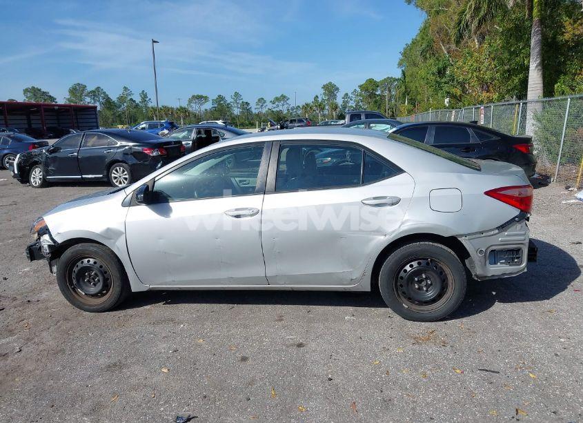 Photo 15 of 2019 Toyota Corolla L/LE/SE/XLE/XSE (VIN 5YFBURHE6KP910052)