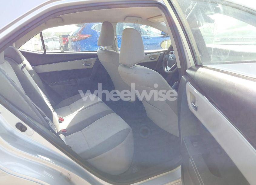 Photo 8 of 2019 Toyota Corolla L/LE/SE/XLE/XSE (VIN 5YFBURHE6KP910052)