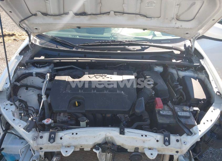 Photo 10 of 2019 Toyota Corolla LE (VIN 5YFBURHE6KP911752)