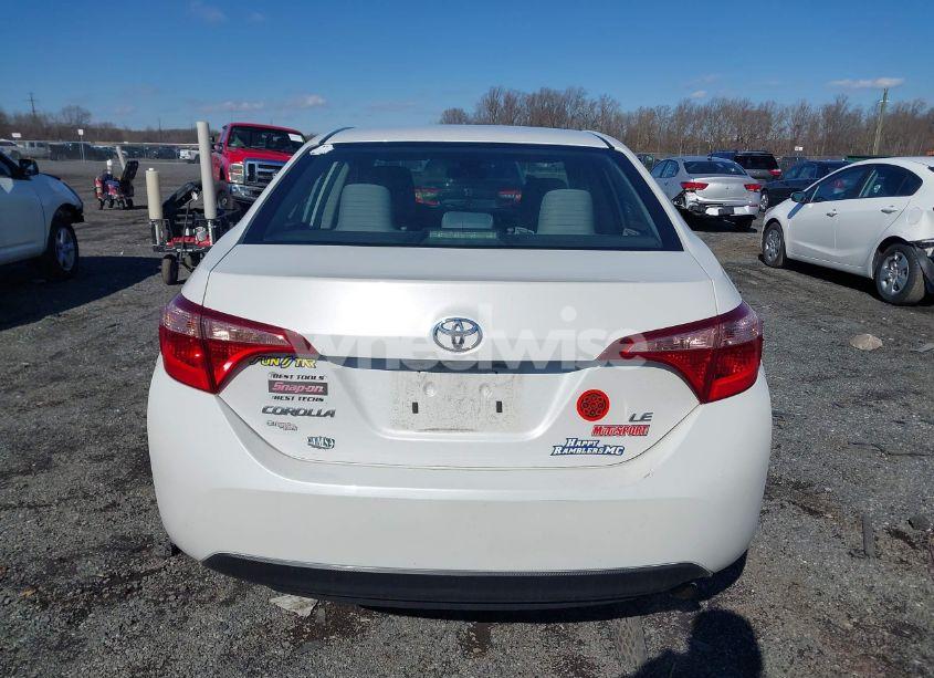 Photo 16 of 2019 Toyota Corolla LE (VIN 5YFBURHE6KP911752)