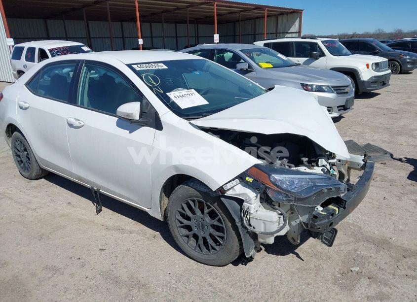 2019 Toyota Corolla LE (VIN 5YFBURHE6KP919575) main photo