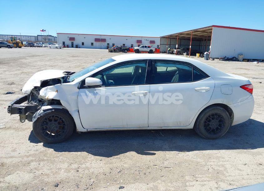 Photo 15 of 2019 Toyota Corolla LE (VIN 5YFBURHE6KP919575)