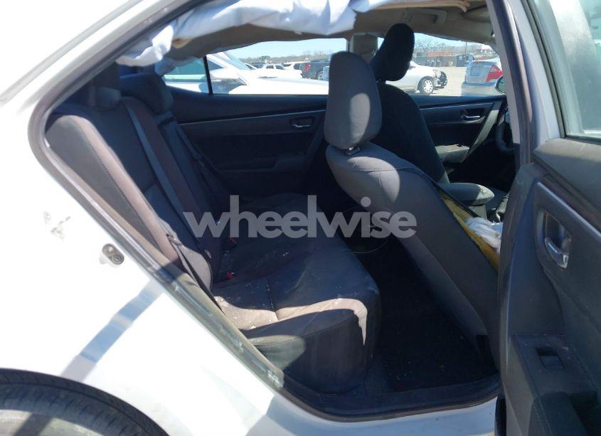 Photo 8 of 2019 Toyota Corolla LE (VIN 5YFBURHE6KP919575)