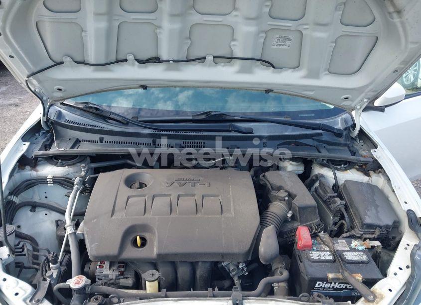 Photo 10 of 2019 Toyota Corolla LE (VIN 5YFBURHE6KP925361)