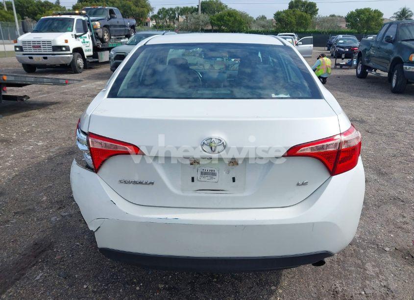 Photo 16 of 2019 Toyota Corolla LE (VIN 5YFBURHE6KP925361)