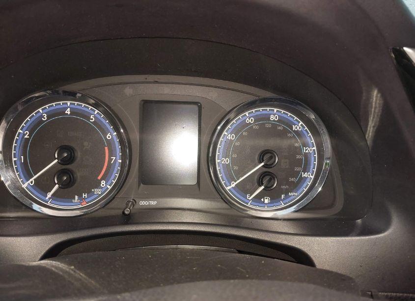 Photo 15 of 2019 Toyota Corolla LE (VIN 5YFBURHE6KP930415)