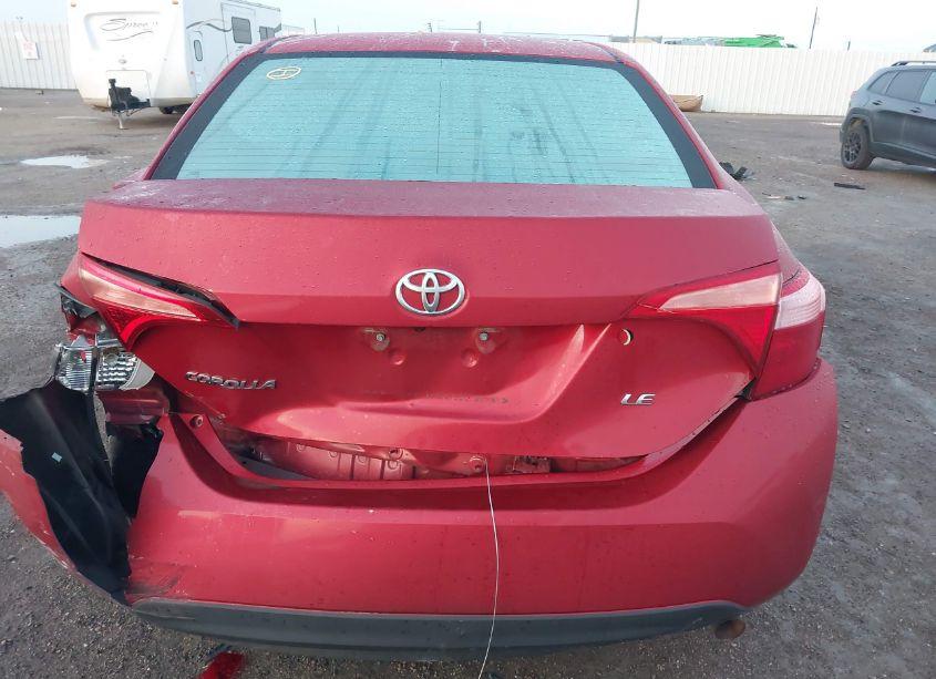 Photo 16 of 2019 Toyota Corolla LE (VIN 5YFBURHE6KP930415)